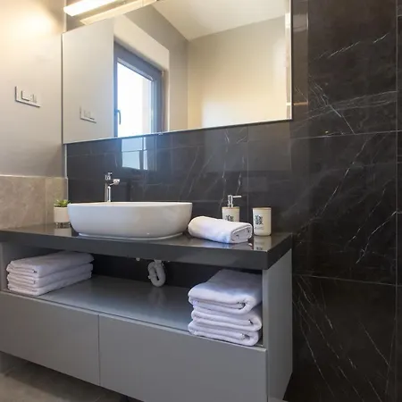 Beachfront House Olbia With Private Parking 아파트