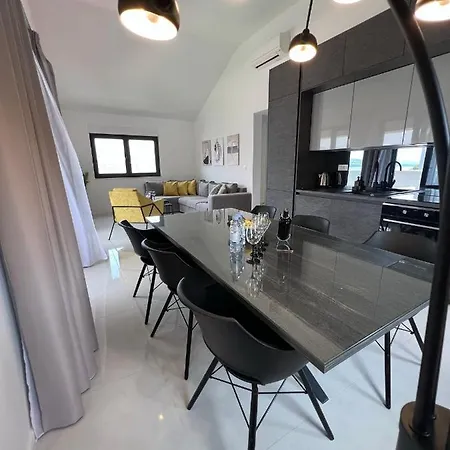 Beachfront House Olbia With Private Parking 아파트