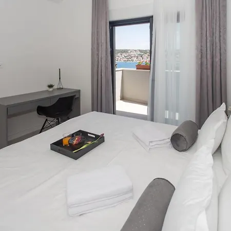 Beachfront House Olbia With Private Parking 特罗吉尔