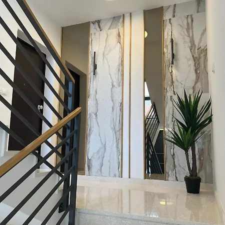 Beachfront House Olbia With Private Parking 公寓 特罗吉尔